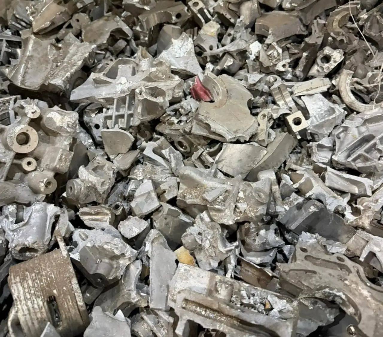 photo_5249225105970242020_y Aluminium Tense Scrap Clean Mixed Castings - Image 1